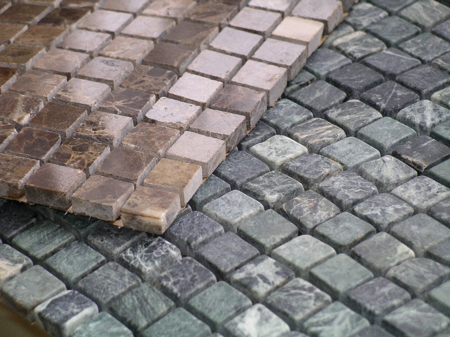 polirovannaja mozaika iz naturalnogo kamnja