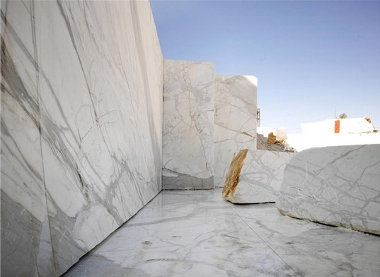 calacatta carrara marble quarry quarry1 3883B